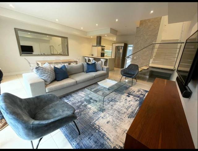 2 BEDROOM TOWNHOUSE TO LET IN NORWOOD
